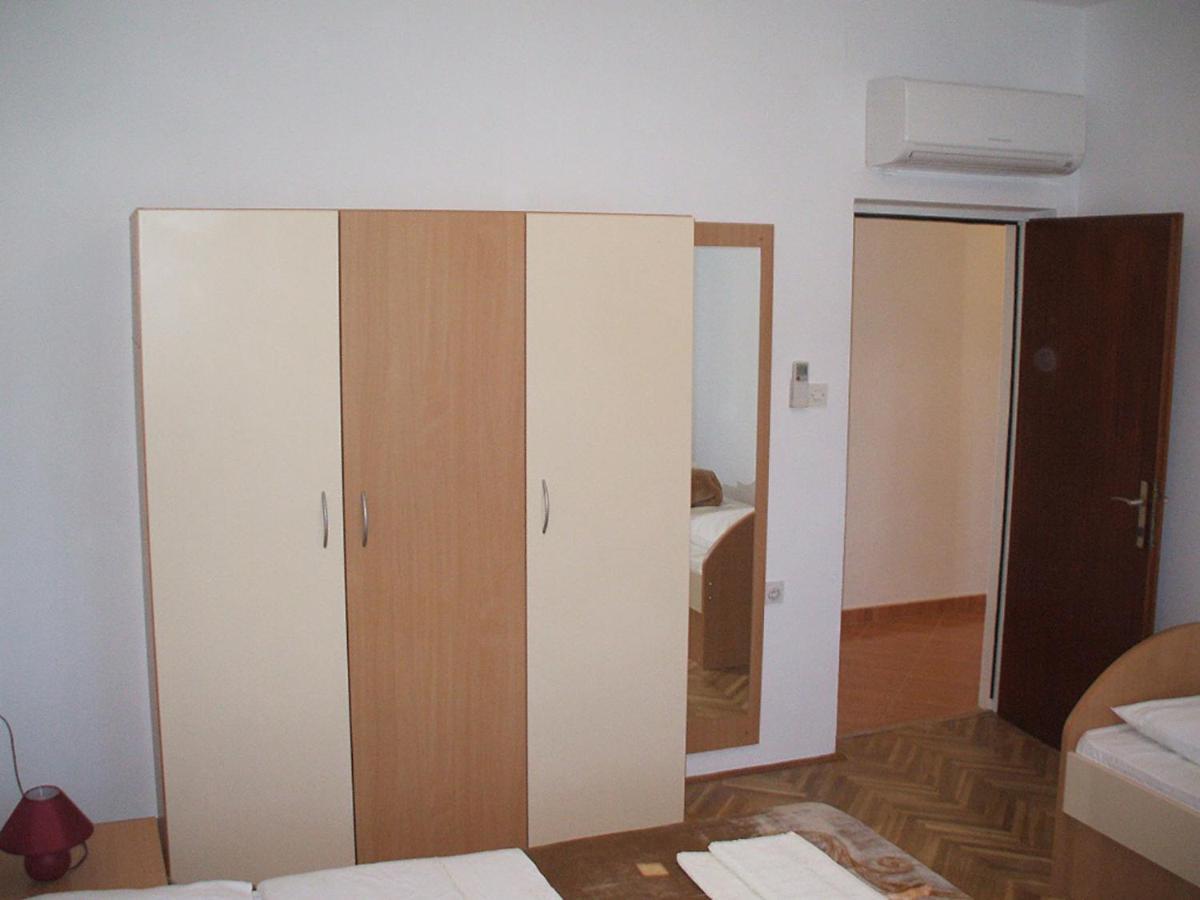 Apartments Piculjan Lopar Exterior foto